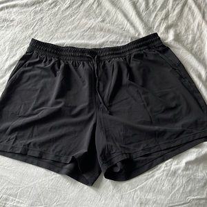 NWOT Zella 5in inseam shorts